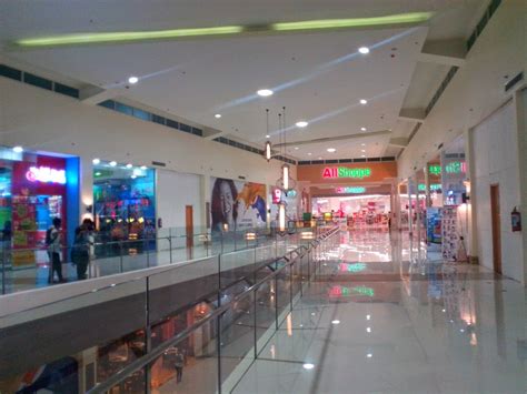 Starmall Azienda opens in Talisay City.
